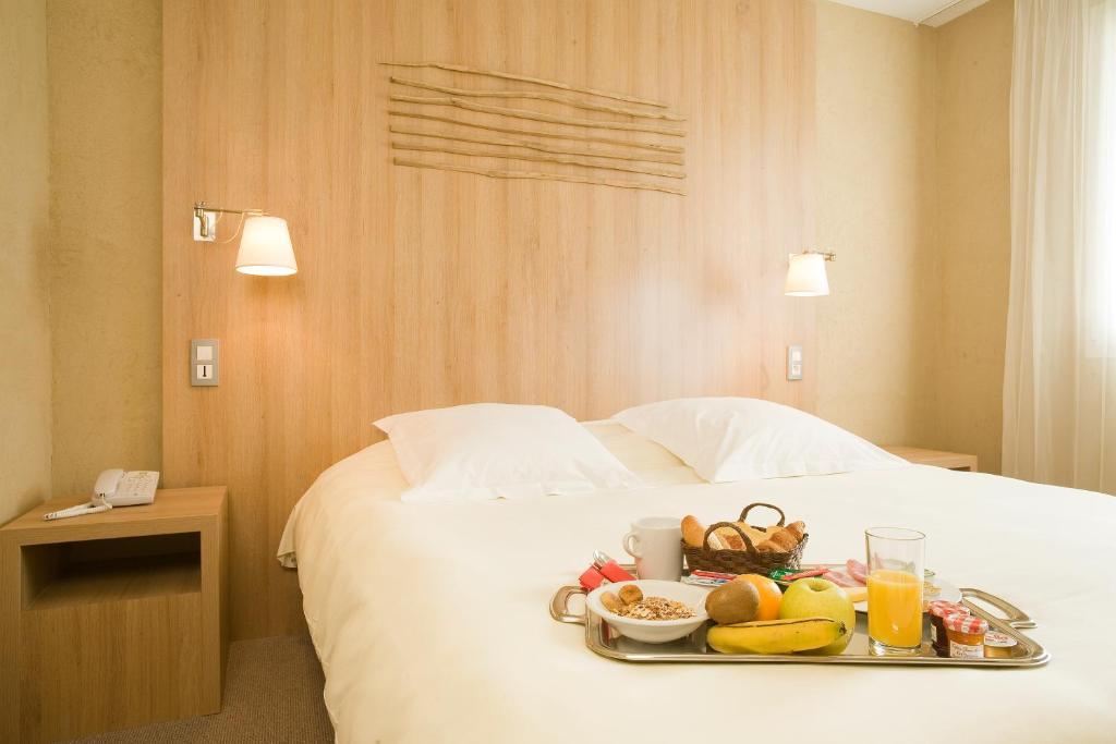 Hotel Ibis Styles Cholet Habitación foto