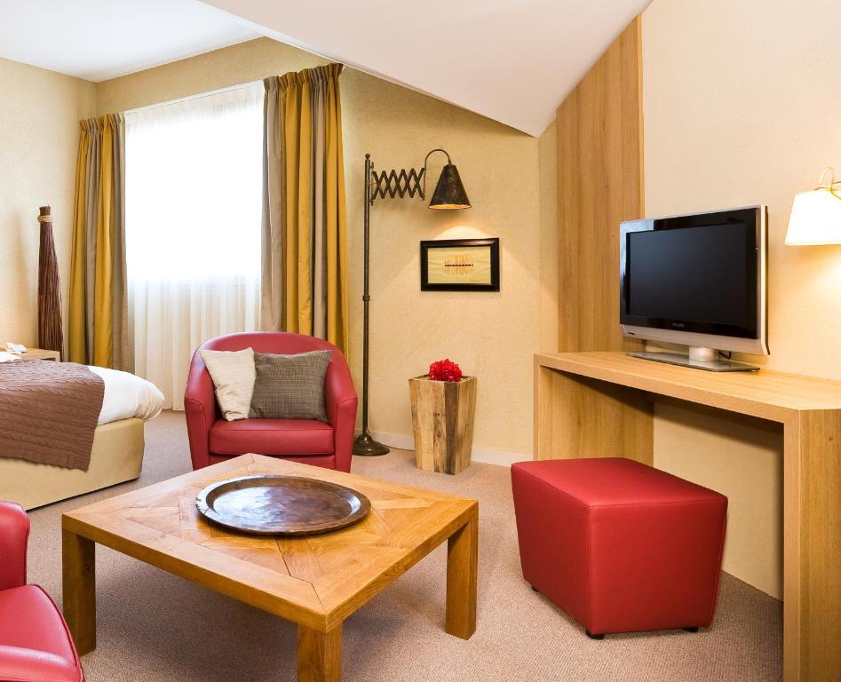 Hotel Ibis Styles Cholet Habitación foto