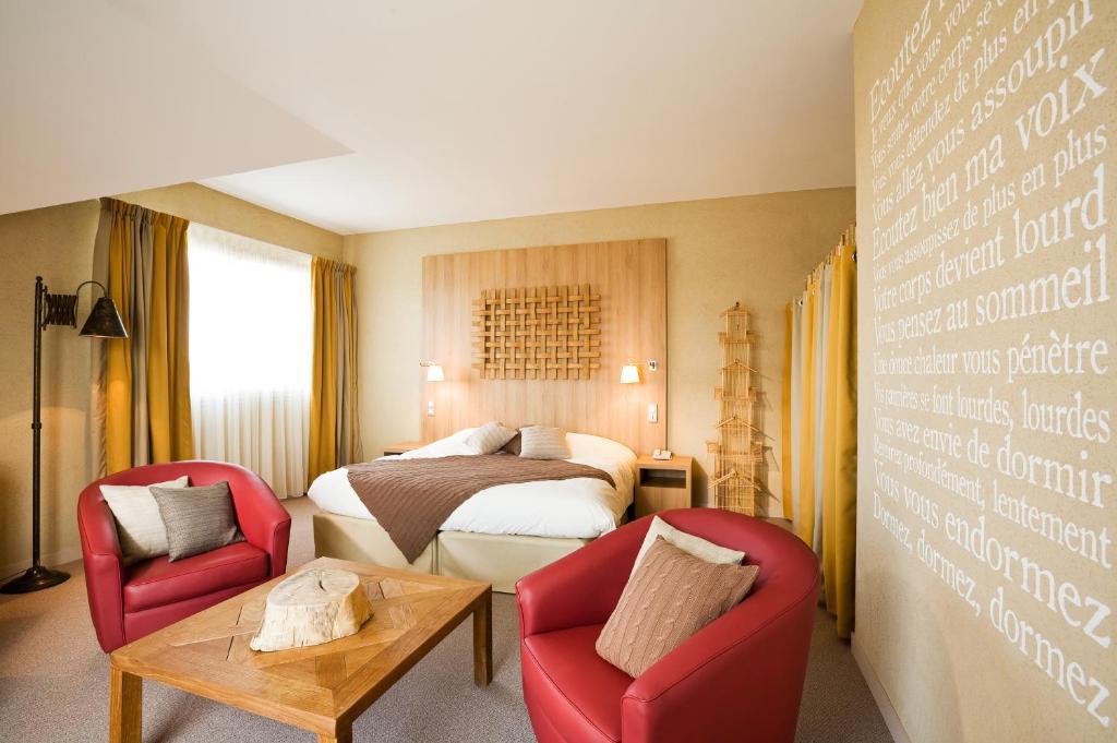 Hotel Ibis Styles Cholet Habitación foto