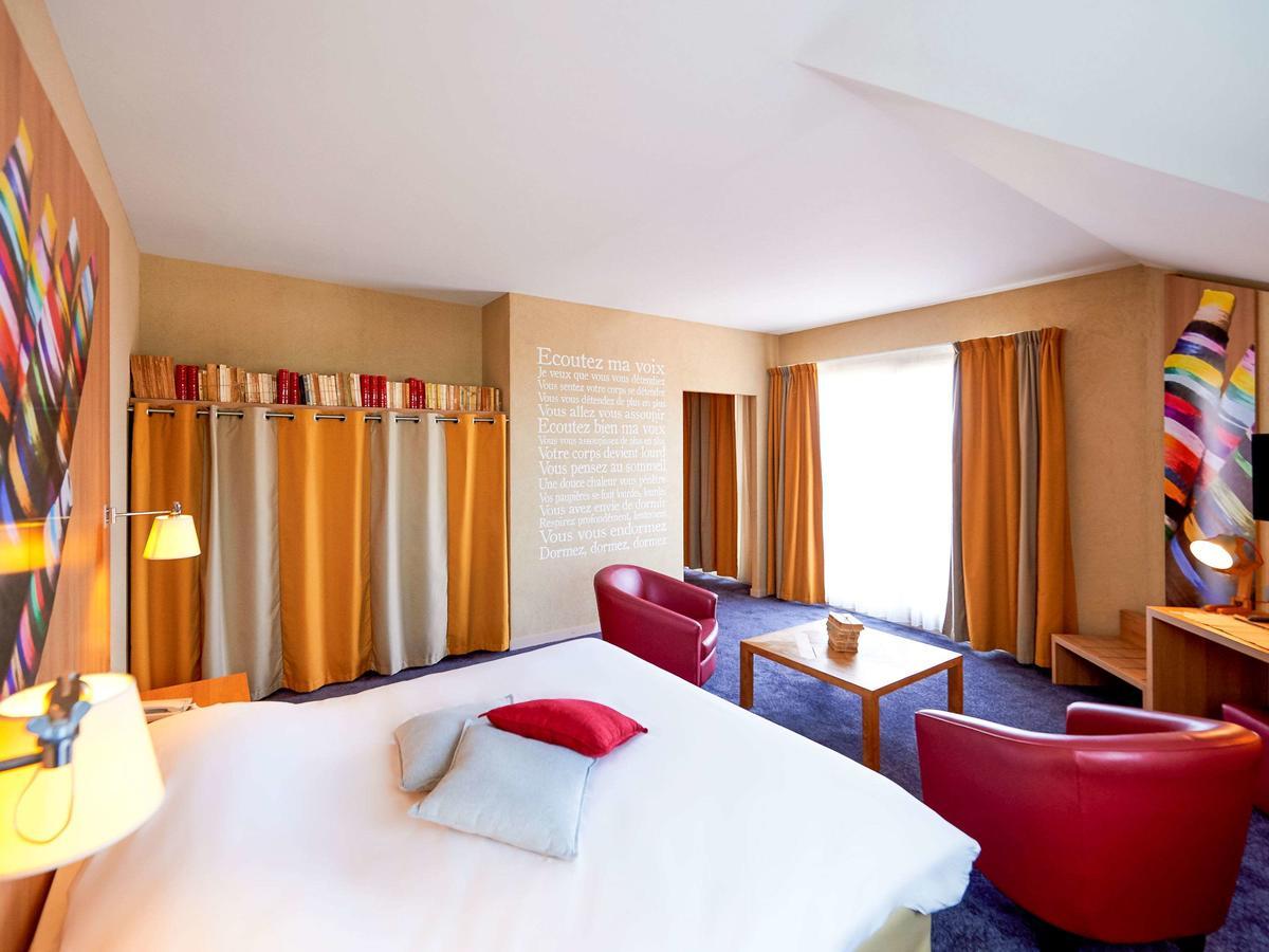 Hotel Ibis Styles Cholet Exterior foto