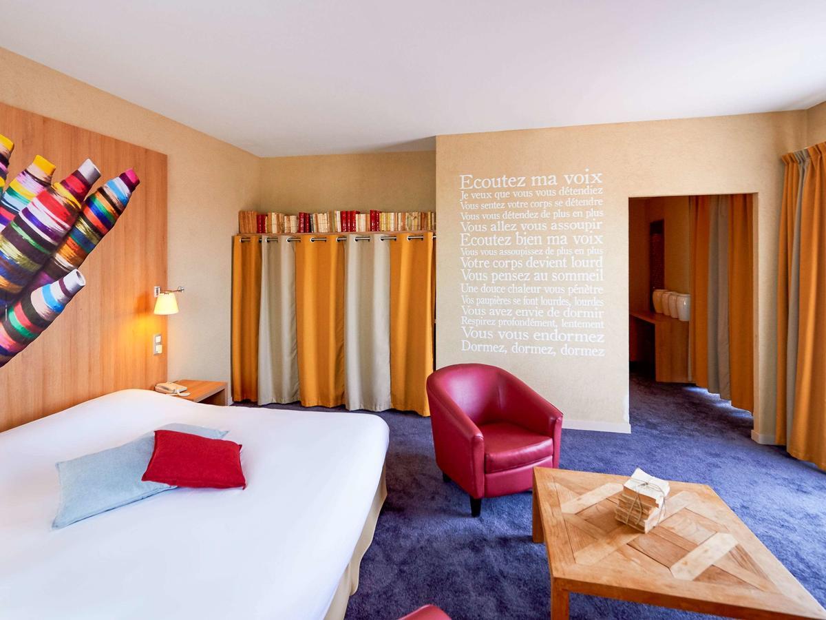 Hotel Ibis Styles Cholet Exterior foto